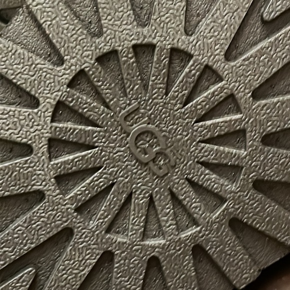 Ugg Australia Disco slides sandals shoes black new 1112258 Women’s size 7 - Picture 13 of 16